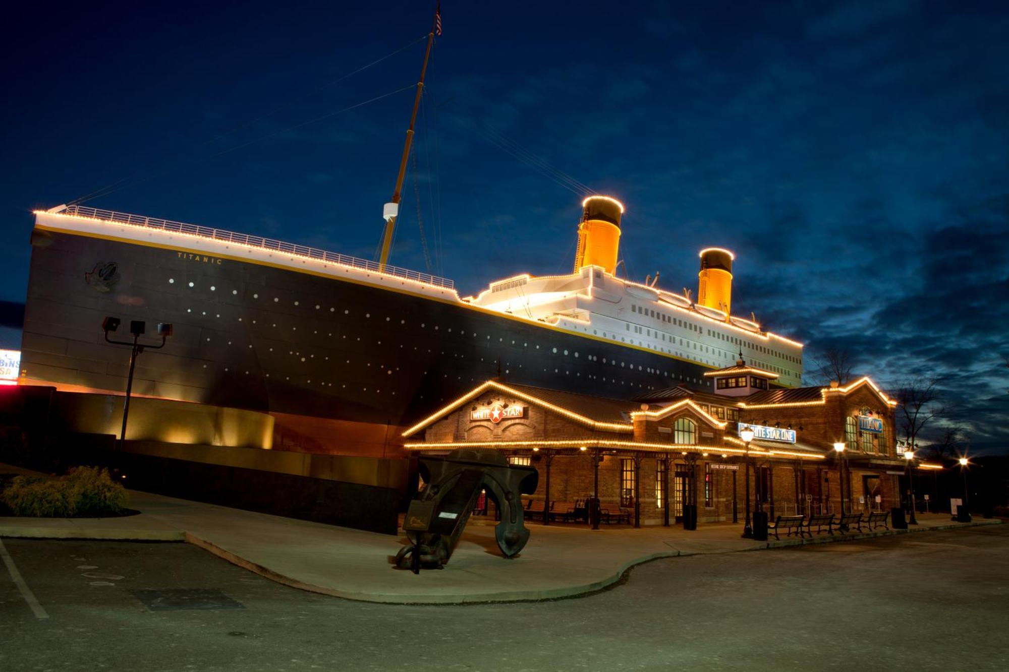 A Higher Calling, 1089 Of Free Area Attraction Tickets For Each Paid Day, Dollywood And More! Пиджен-Фордж Экстерьер фото