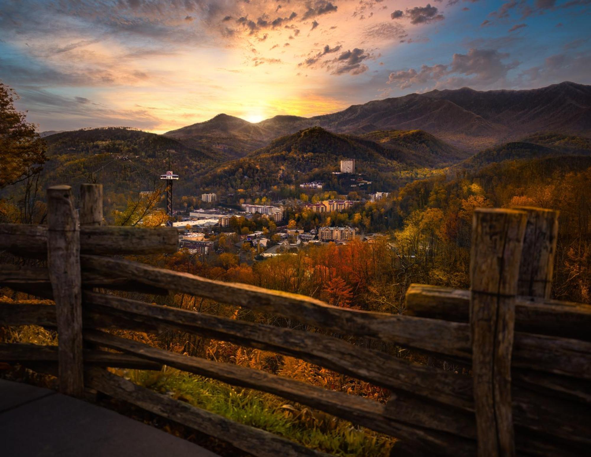 A Higher Calling, 1089 Of Free Area Attraction Tickets For Each Paid Day, Dollywood And More! Пиджен-Фордж Экстерьер фото